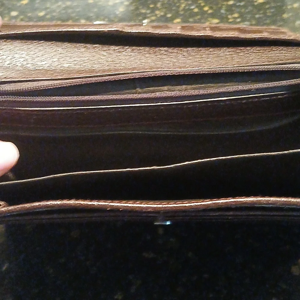 Authentic Gucci Brown Monogram Big Wallet - Picture 8 of 11